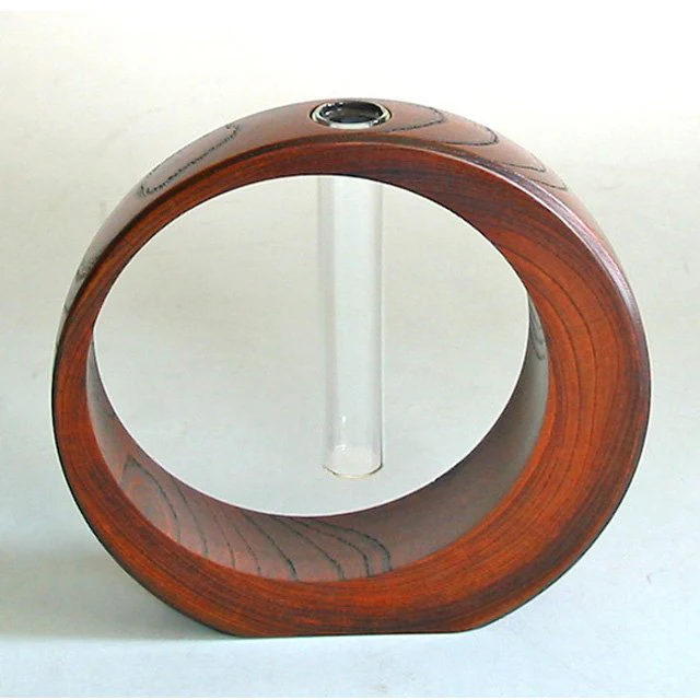 Isuke Lacquered Wooden Flower Vase Crescent Moon Large Size - Image 2