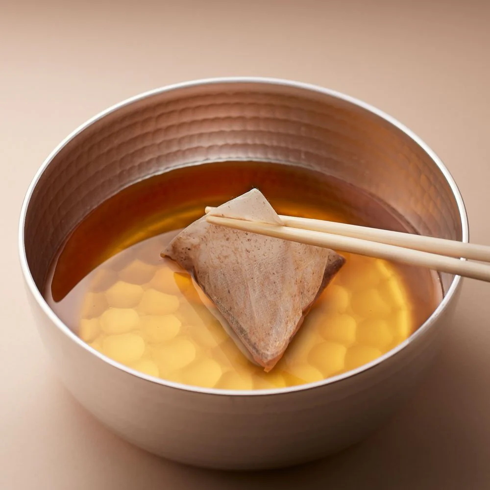 Kyuemon Awase Dashi Premium Natural Dashi Stock Powder 15 Packets - Image 3